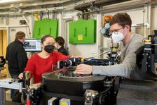 The team led by Prof. Julia Herzen at the P05 measuring station of the Helmholtz-Zentrum Hereon at PETRA III