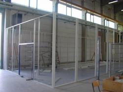 Installation of the clean room in hall 55