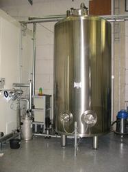 ultra pure water tank